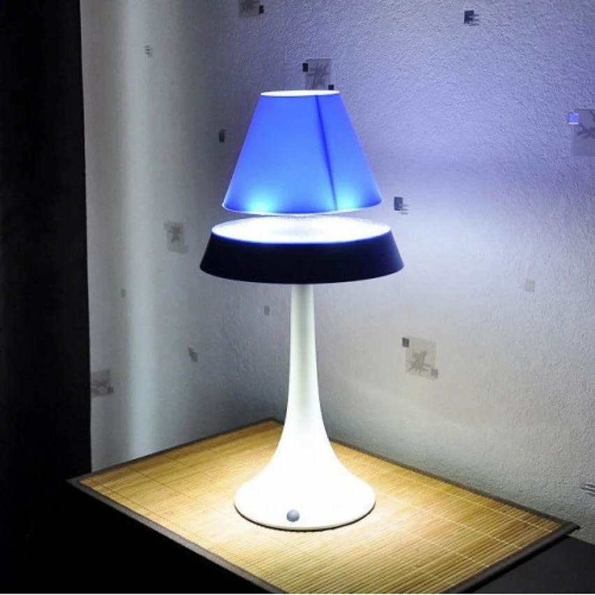 Meilleure affaire 🤩 Magneticland Lampe en lévitation ALTHURIA PureLine BLEUE ✔️ – Image 2